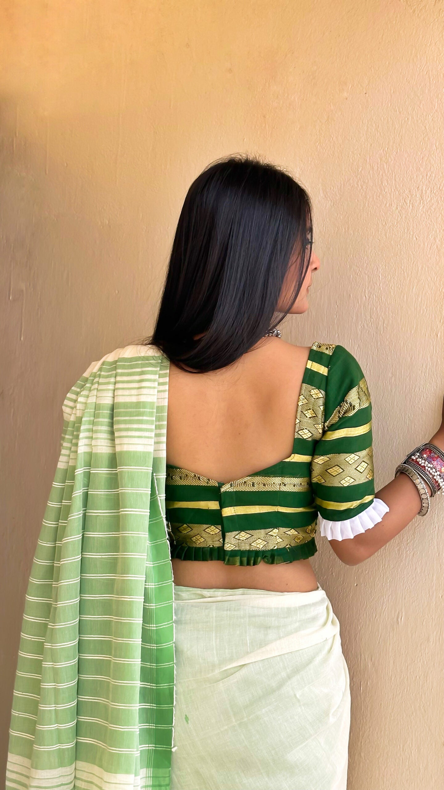 Bella bee in Green Glass Sleeves