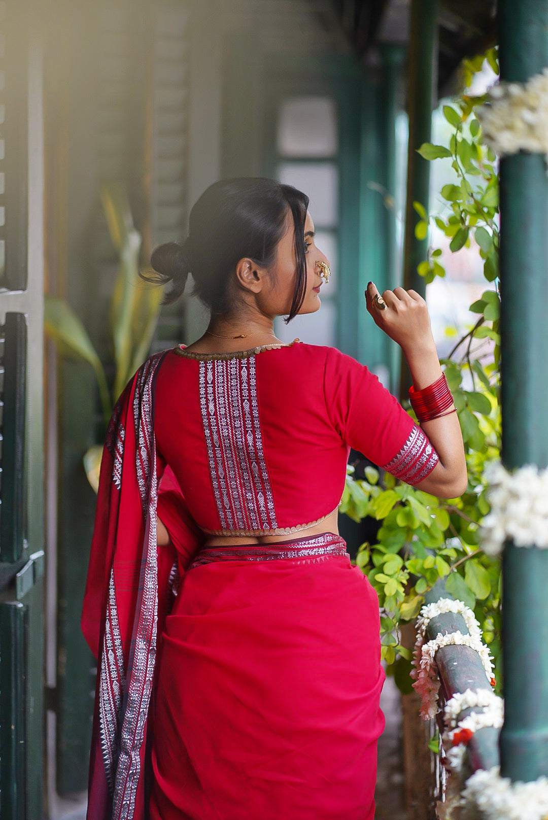 Laal Phool Saree