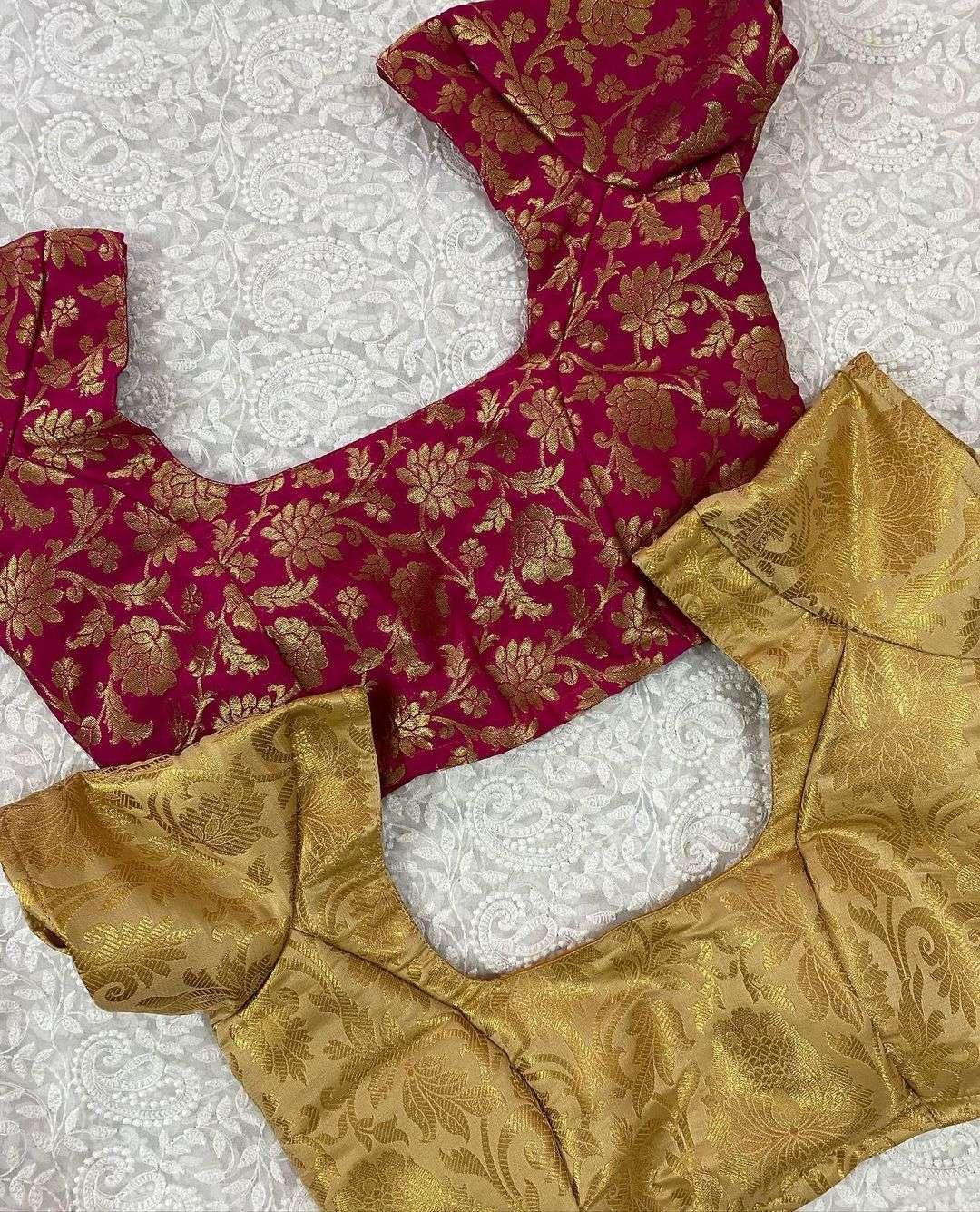 Sakhiyaan Golden Short Sleeeves