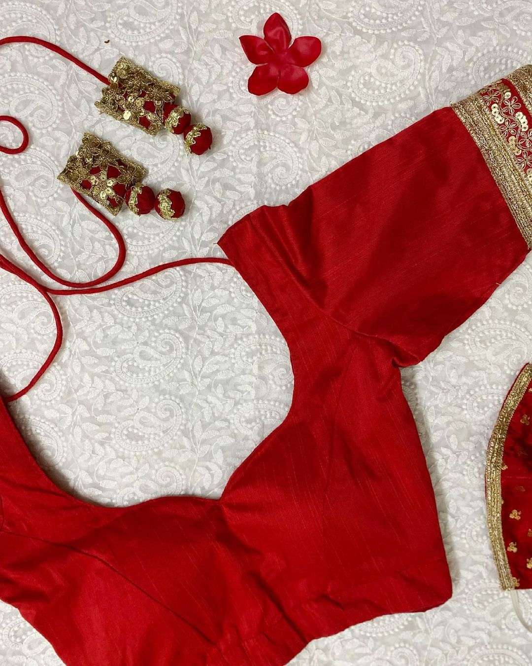 Tori Red Glass Sleeves