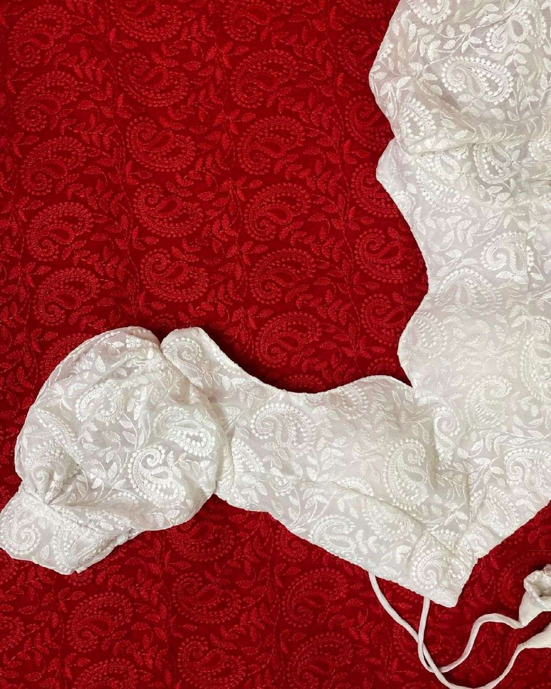 White Tulip with Latkans